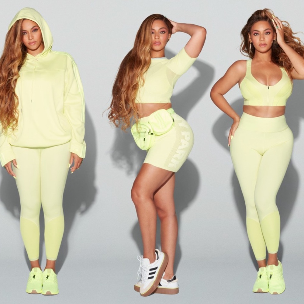 IVY PARK x Adidas mini skirt in xs Canary